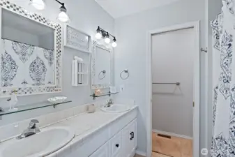 Master bath has double sinks, full tub/shower and separate shower stall!