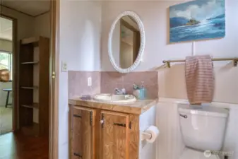 Full bathroom with shower/tub combo