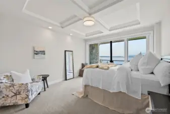 It's a spacious primary bedroom.  It feels very spacious also.