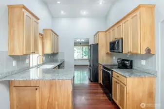Kitchen with Pull Out Shelves Lower Cabinets