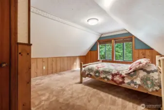 Bedroom or Bonus Room