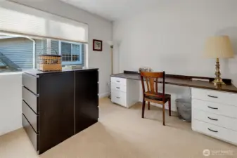 3rd bedroom, or perfect for an office or project room.
