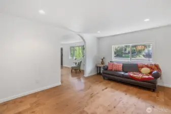 Open concept but could be flex space if needed ...