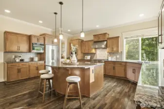 Plenty of room for multiple chefs, and just look at that peaceful view from the sink - doing dishes won't feel like a chore here!