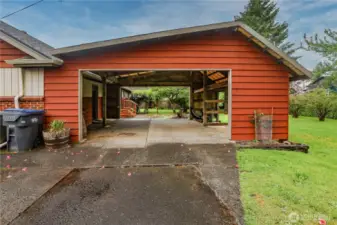 Oversize 2-car carport