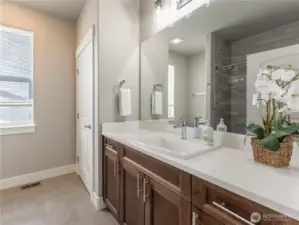 Heated Floors in Main Bathroom