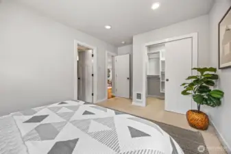 Plenty of closet space with organizer.