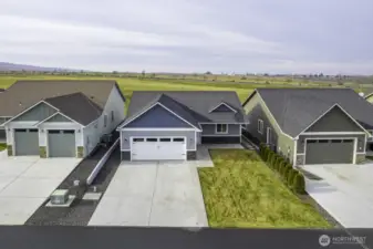 Private golf course living