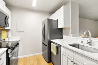 New oven, microwave, dishwasher and refrigerator with ice maker