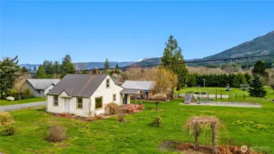 Welcome to 321 Royer St.!