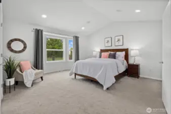 Primary Bedroom: Upper Level