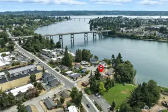 Close to downtown and half block to fabulous Lions Park!