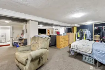 Large spacious room down stairs. Create a whole oasis for your needs.