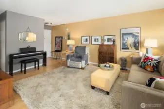 Nice entry way into this lovely condo