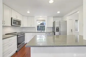 Large peninsula island