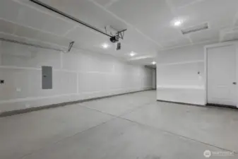 Photos of completed home on a different lot (Same Floor Plan)