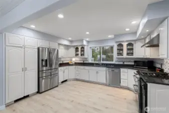 Updated kitchen with SS appliances.
