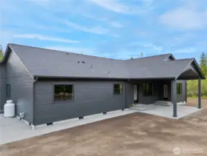 PHOTOS ARE FOR ILLUSTRATION PURPOSES ONLY. CHECK WITH LISTING BROKER ON STANDARD FEATURES