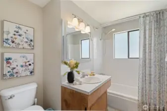 Full guest bath.