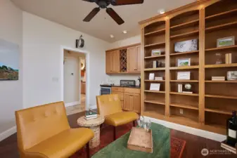 Library w/ Wet Bar