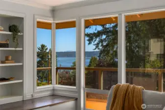 Captivating views of the lake can be enjoyed from the living area