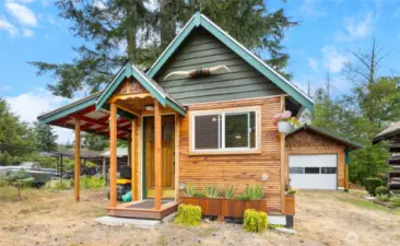 Mini House