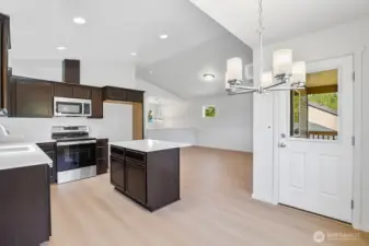 Photographs are for illustrative purposes only. Features, finishes, interior/exterior colors, landscaping and floorplan shown may vary from actual homes built.