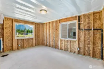 Photographs are for illustrative purposes only. Features, finishes, interior/exterior colors, landscaping and floorplan shown may vary from actual homes built.