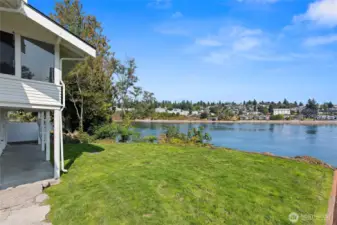 Unobstructed views of the Port Washington Narrows