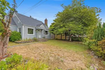 Move-in ready single-family home Everett is perfect for first time homeowners.