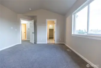 Large 4th bedroom upstairs or rec/ bonus room