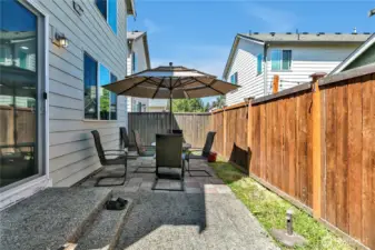 Cozy back yard