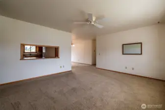 Living room / kitchen pass through