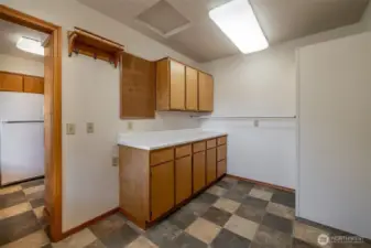 Laundry room with storage