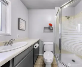 Lower level 3/4 Bath