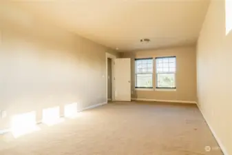 Large Bonus room