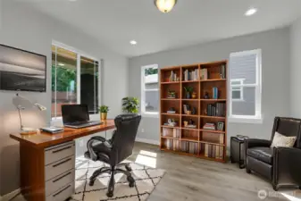 Office/flex room- perfect for that  'work from home' person. Located on the main floor