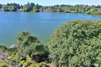 LAKE FRONT
