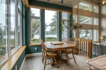 eating nook with lake views