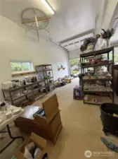 30' DEEP RV GARAGE STALL