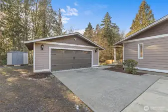 detached 2 car garage with easy entry to kitchen