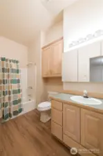 Second bedroom's bathroom