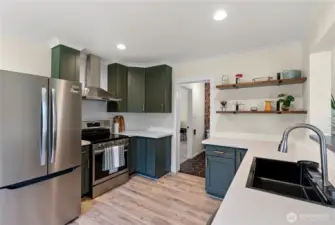 Fully updated kitchen!