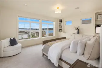 Primary suite w/Views