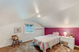 Upstairs bedroom has a mini split!