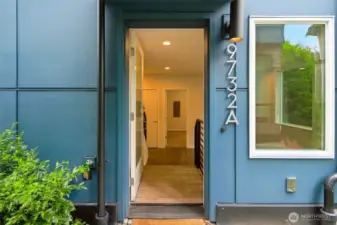 Built Green and Energy Star effecient but oh so dialed with Designer finishes and details throughout this palatial corner 3 bed 2.5 bath + Flex row home in Green Lake (adjacent) - Licton Springs! Light Rail is a 6 minute walk.