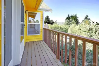 deck off of primary bedroom