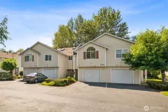 Welcome to this beautiful turnkey townhome conveniently located near endless amenities.