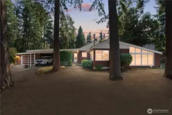 1930 RAMBLER HOME ON 2.58 ACRES ROOM TO BUILD 2 1000 SQ FT ADU'S
