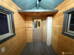 mud room